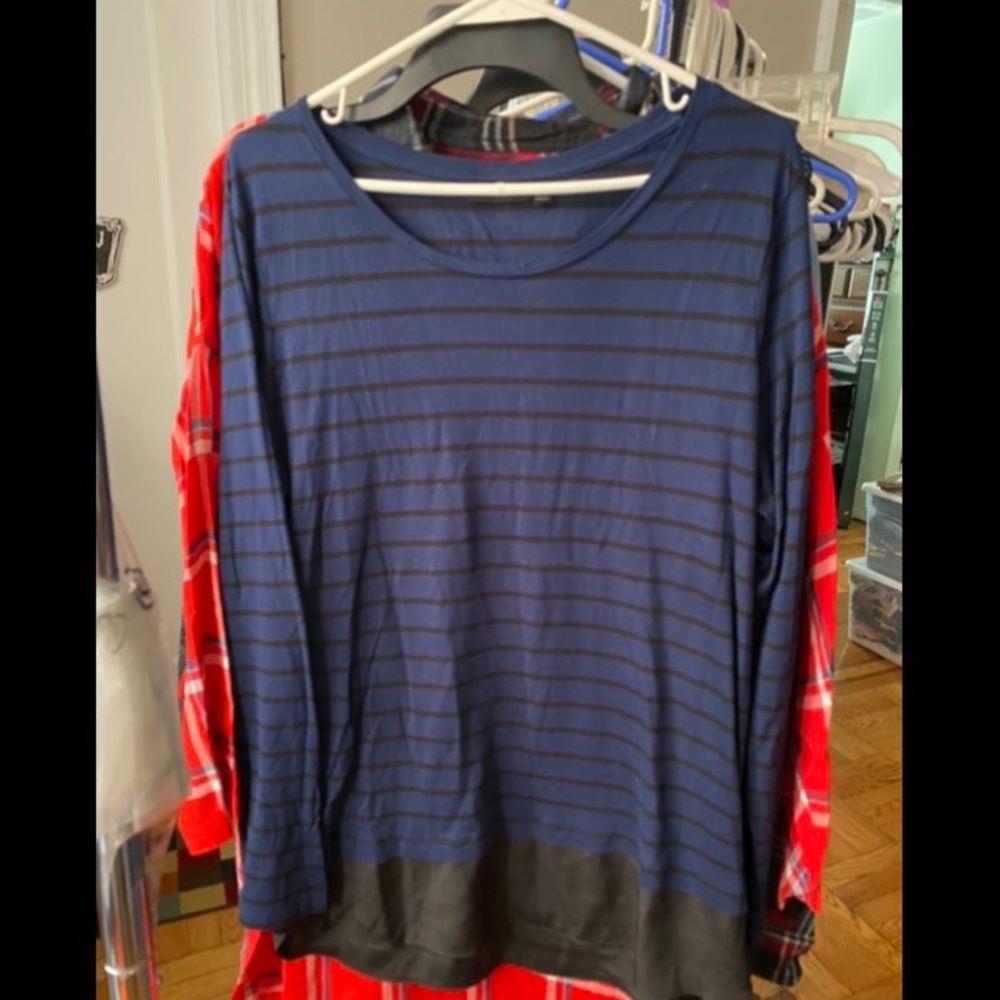 Apt. 9 Navy top long sleeve never worn